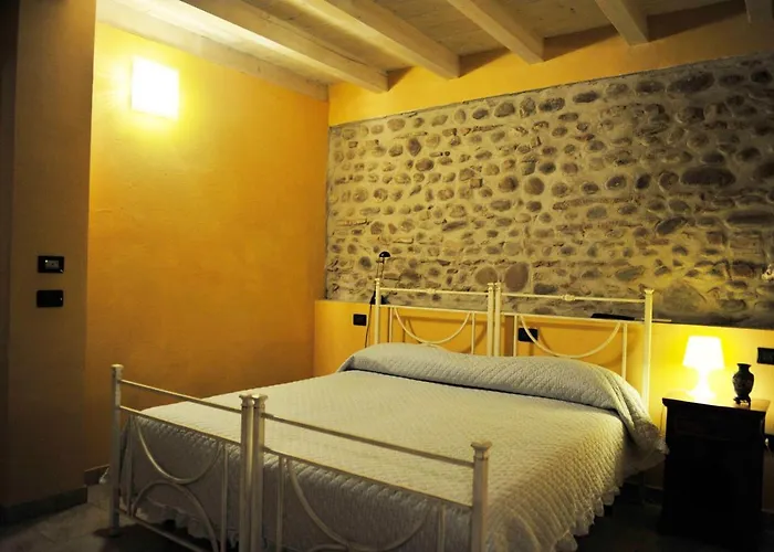 Corte Cornalino Bed & Breakfast 3*